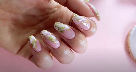 Nail art med nagelfolie - Nailster Sweden