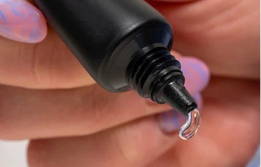 Så här använder du UV/LED Gel Glue - Nailster Sweden