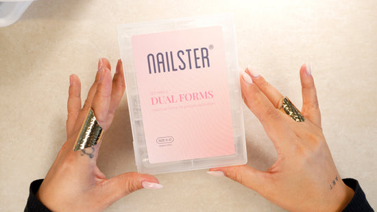 Förlängning med Polygel med Dual Forms