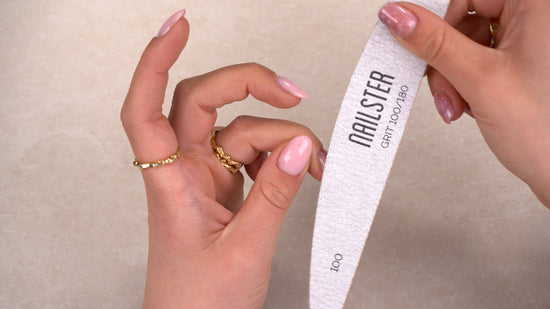 Förlängning med Liquid Builder Gel på Universalmall 8