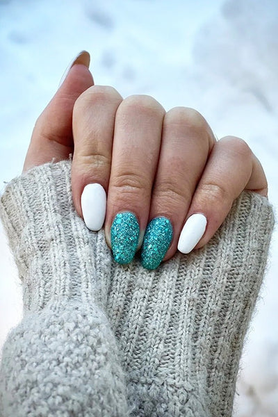 Bahamas Blue  · 140 - Hand