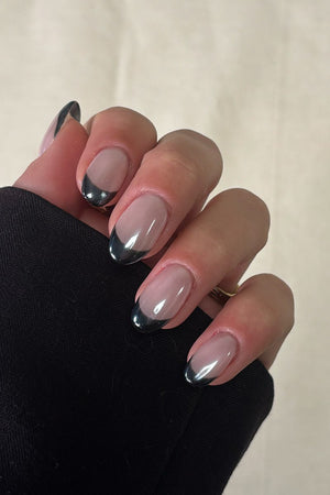 Black Edge Look