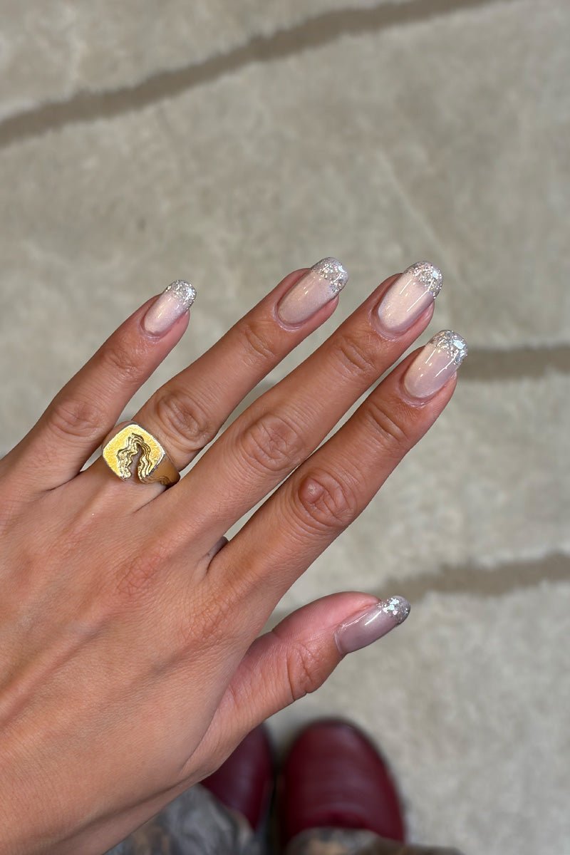 Cat Eye Glitter Look