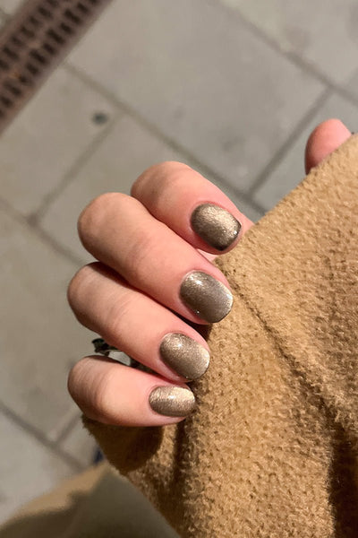 Dark Marble Cat Eye · 495 - Hand