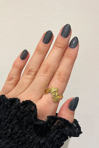 In The Deep Cat Eye  · 331 - Hand