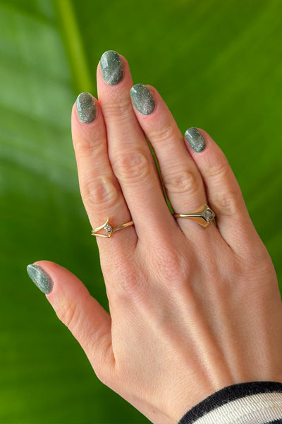 Jungle Spark Cat Eye  · 471 - Hand