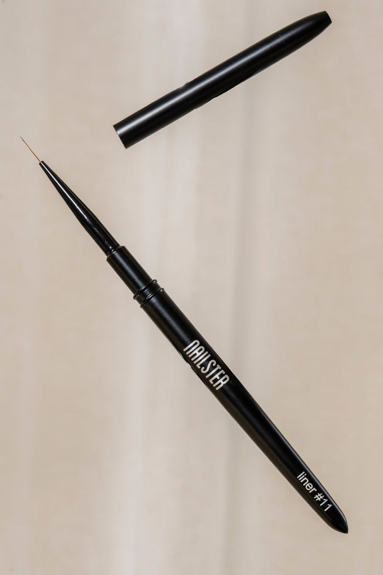 Liner Brush 11