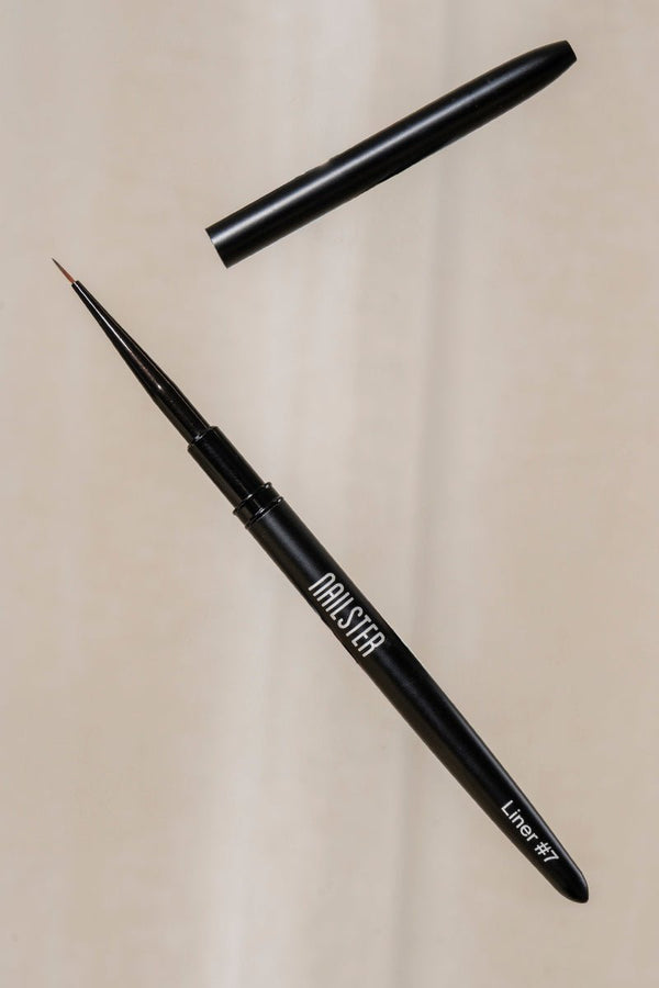 Liner Brush 7