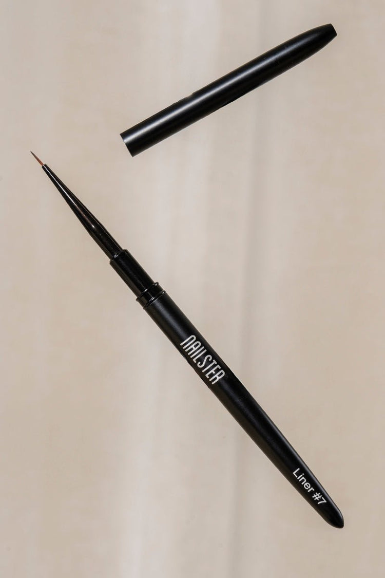 Liner Brush 7