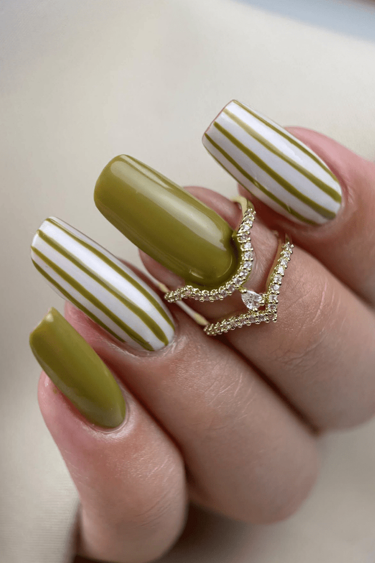 Matcha Lines Look