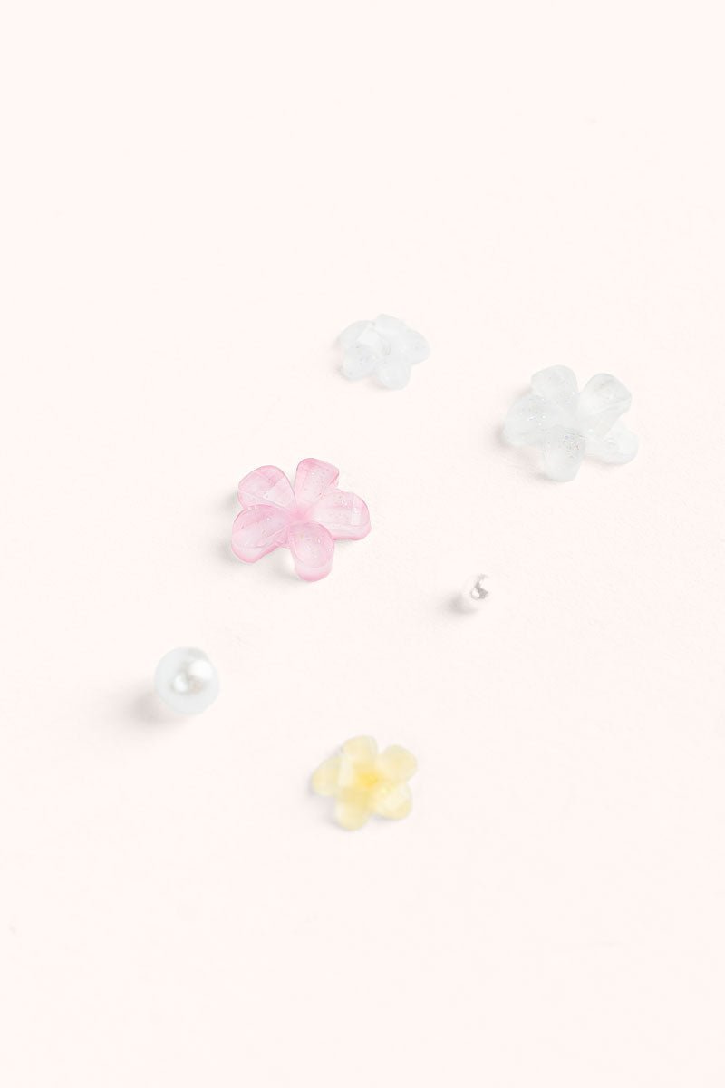 Nail Charms - Mixed Flowers