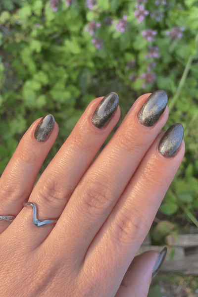 Night Cat Eye  · 333 - Hand