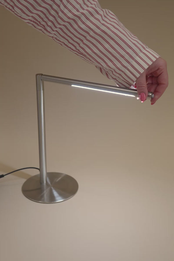 LED nagelbords­lampa