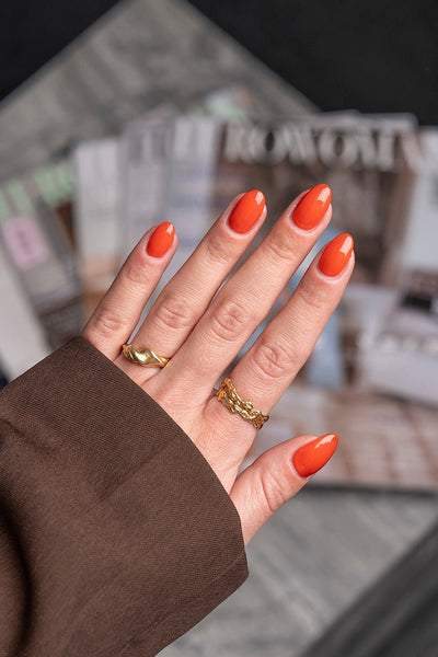 Red Lady 15ml · 12 - Alternate View