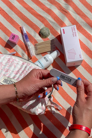 Travel Kit - Daisy